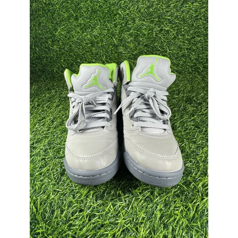 Air Jordan 5 Retro GS Size 7Y / Womens Sz 8.5 Green Bean Silver Grey DQ3734-003